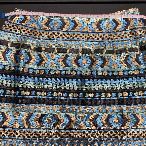 Tobi Ladies Sequin Geometric Mini Skirt - Small - Picture 7 of 8